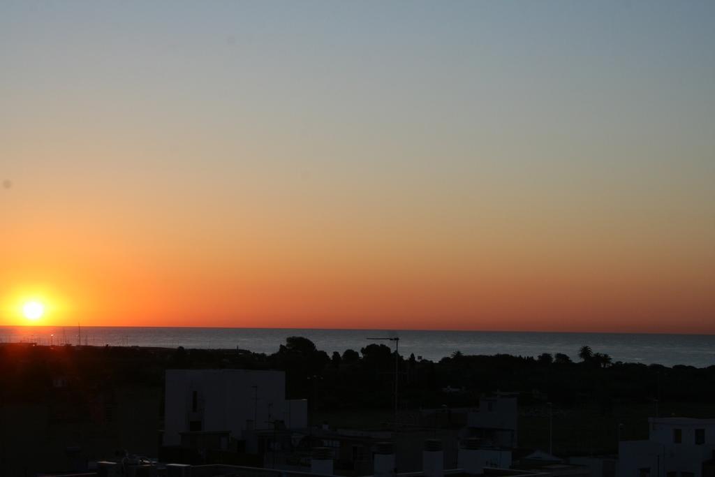 Hotel Austria 76 Sagunto Buitenkant foto