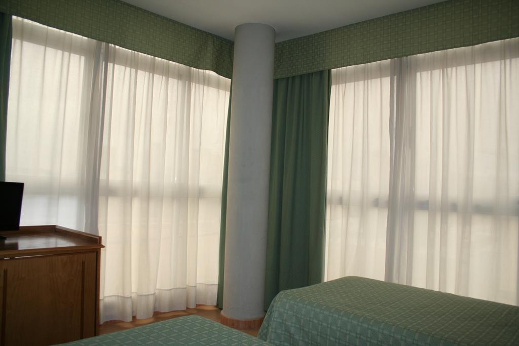 Hotel Austria 76 Sagunto Buitenkant foto