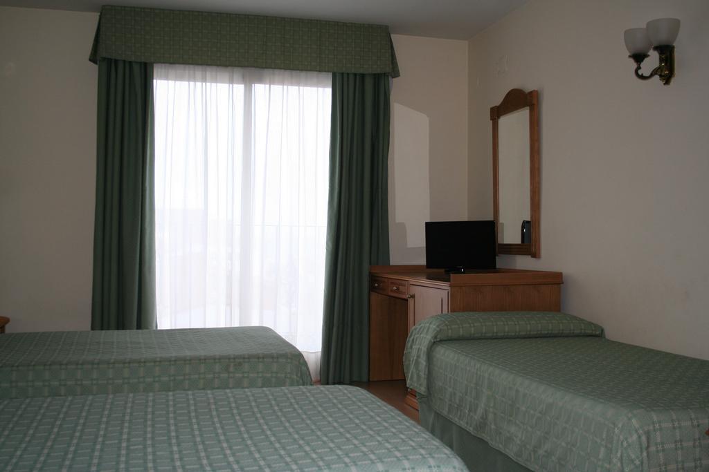 Hotel Austria 76 Sagunto Buitenkant foto