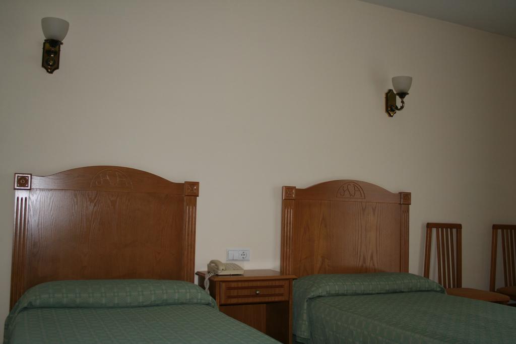 Hotel Austria 76 Sagunto Buitenkant foto
