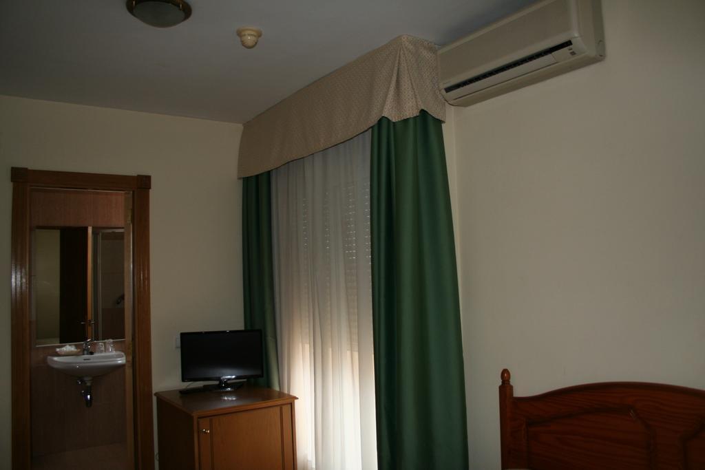 Hotel Austria 76 Sagunto Buitenkant foto