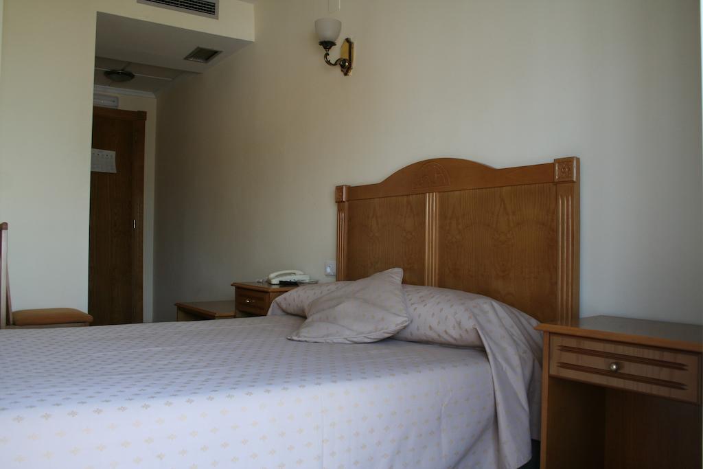 Hotel Austria 76 Sagunto Kamer foto