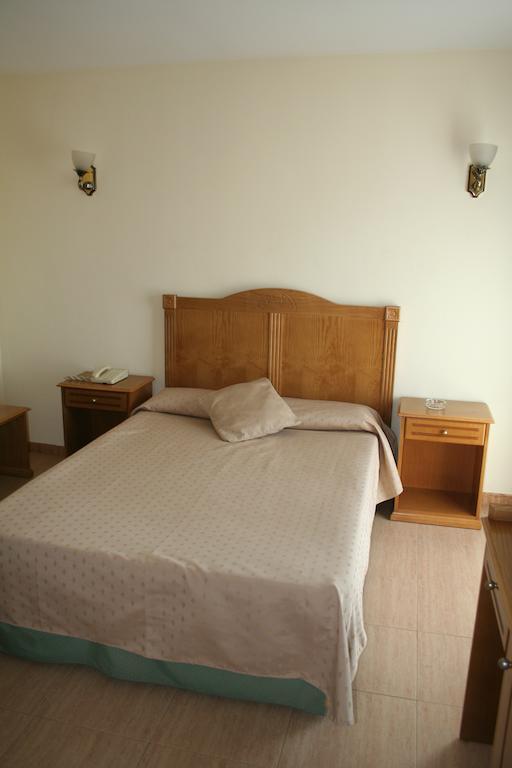 Hotel Austria 76 Sagunto Kamer foto