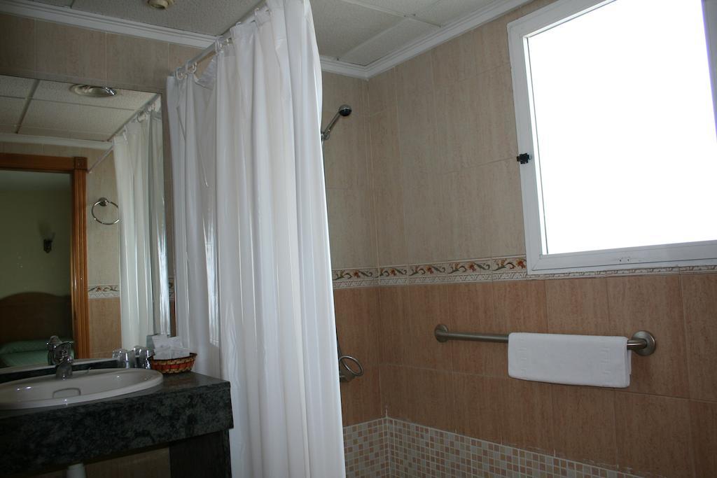 Hotel Austria 76 Sagunto Buitenkant foto